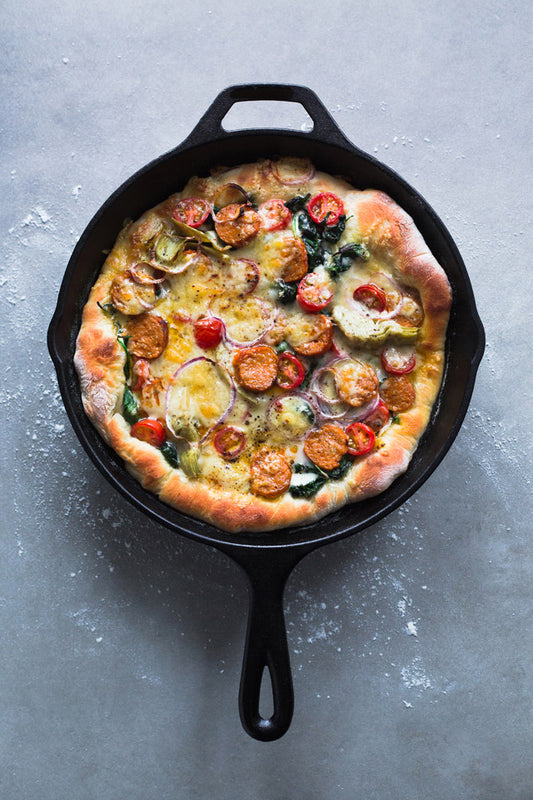 EASY ITALIAN SAUSAGE CHERRY TOMATOES SKILLET PIZZA